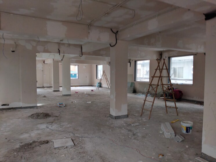  Parking, sector 67 Commercial Warehouse 4000 Sq.Yd. In Sector 67 Noida 9002691