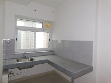 Kitchen in 1.5 BHK Apartment at Shapoorji Pallonji Sarova, Kandivali East – for Sale