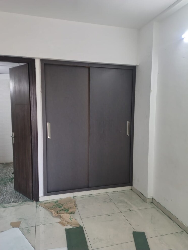 Room, nirala-estate 2 Bedroom 955 Sq.Ft. Apartment In Tech Zone 4 Greater Noida Greater Noida 9002670