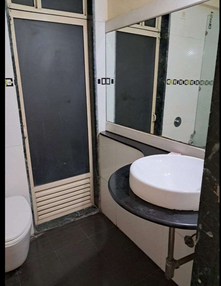 Bathroom, nahar-amrit-shakti 2 Bedroom 778 Sq.Ft. Apartment In Chandivali Mumbai 9002678