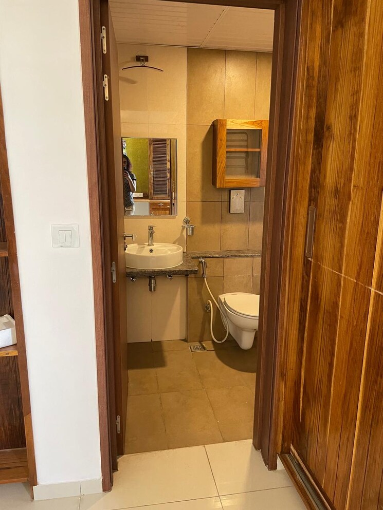 Bathroom, lnt-raintree-boulevard 4 Bedroom 2470 Sq.Ft. Apartment In Hebbal Bangalore 9002676