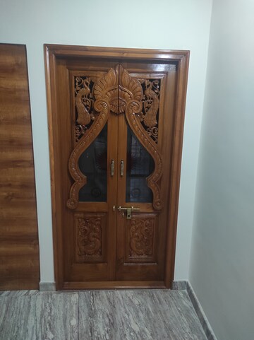 Furnished Amenities in 3 BHK Builder Floor at Judicial Layout – for Rent