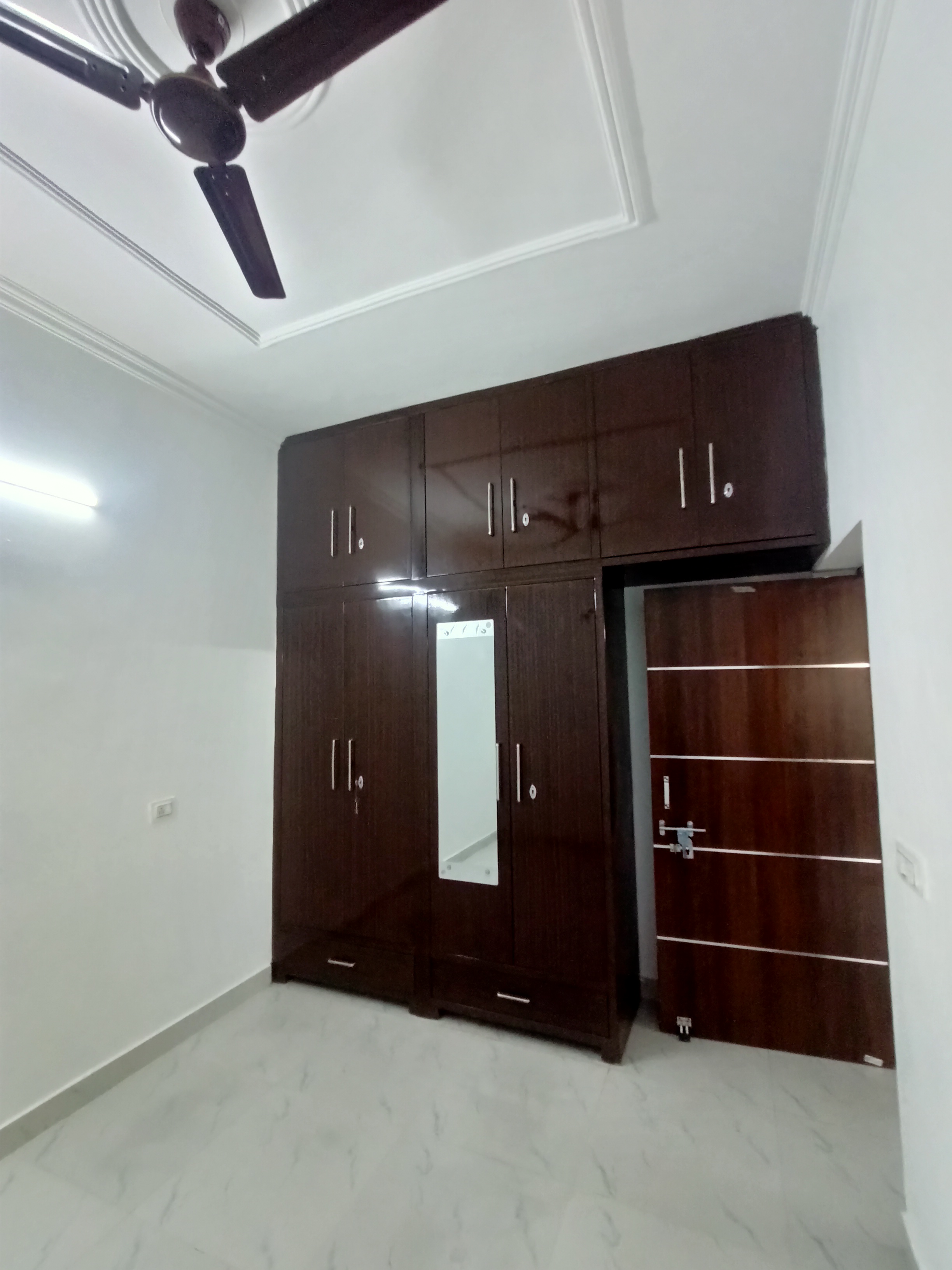 2 BHK Independent House For Rent in Sector 11