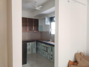 Room in 3 BHK Apartment at Godrej Urban Park, Chandivali – for Rent