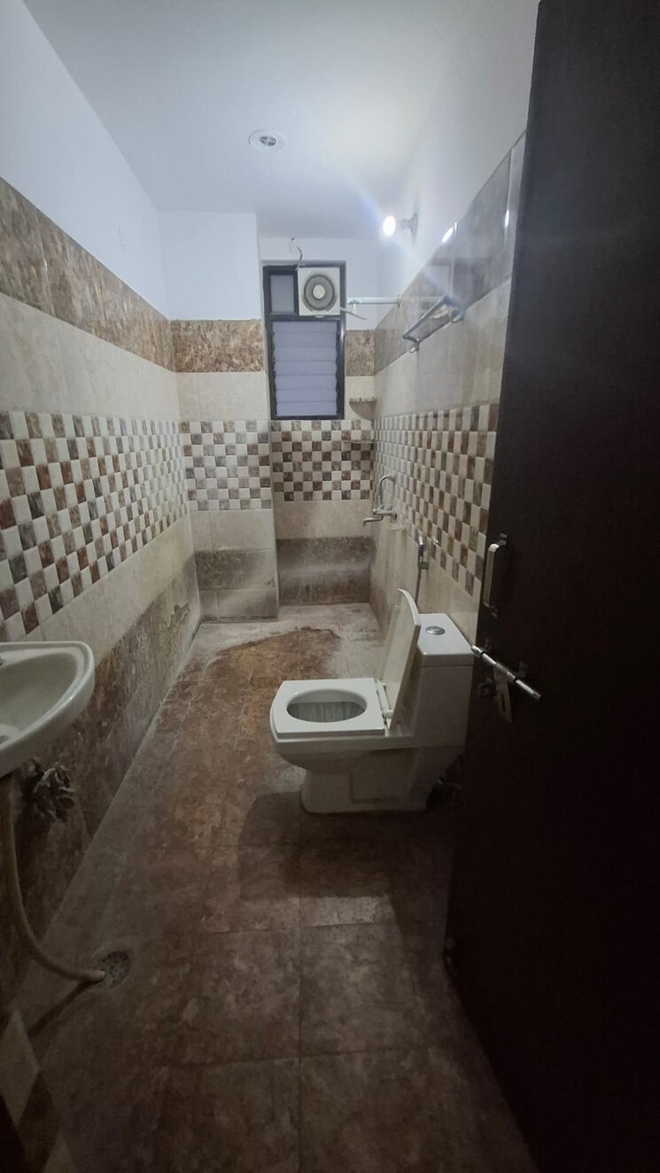 Bathroom, sodala 2 Bedroom 1000 Sq.Ft. Apartment In Sodala Jaipur 9002708