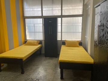 Room in  Pg at Subhanpura – for Rent