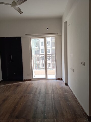 Room in 2 BHK Apartment at Ace Divino, Sector 1 Greater Noida – for Rent