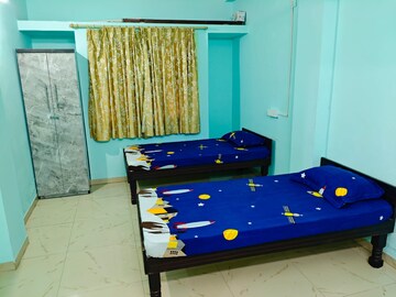  Pg For Rent in Alkapuri
