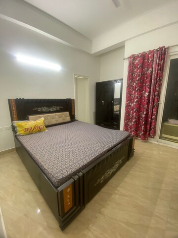 Bedroom in 3 BHK Apartment at Gaur Yamuna City, Gaur Yamuna City – for Rent