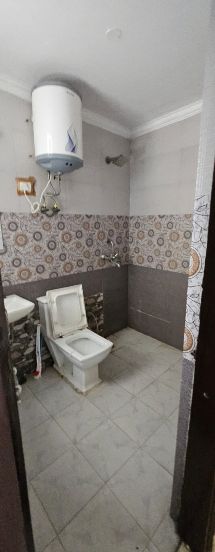 Bathroom, sector 4 dwarka 3 Bedroom 1400 Sq.Ft. Apartment In Sector 4 Dwarka Delhi 9002858