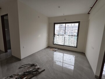Room in 3 BHK Apartment at Hubtown Seasons, Chembur – for Rent