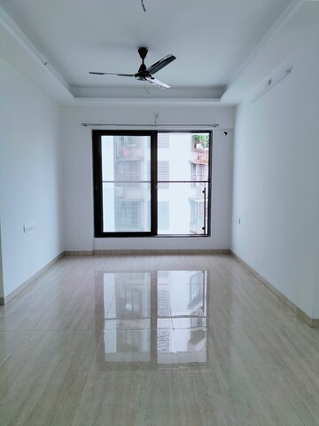 2 BHK Apartment For Rent in Je and Vee Vrindavan, Malad East