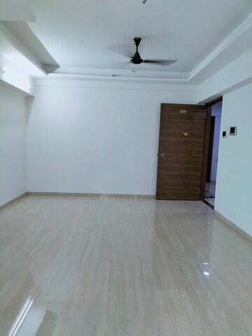 Room in 2 BHK Apartment at Je and Vee Vrindavan, Malad East – for Rent