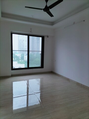 Room in 2 BHK Apartment at Je and Vee Vrindavan, Malad East – for Rent