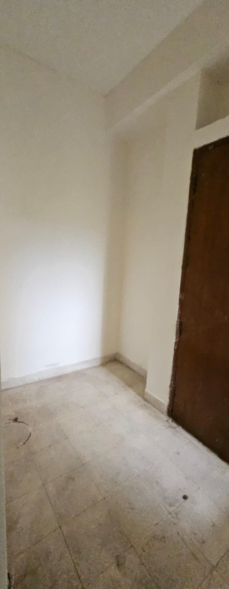 Room, sector 4 dwarka 3 Bedroom 1450 Sq.Ft. Apartment In Sector 4 Dwarka Delhi 9002900