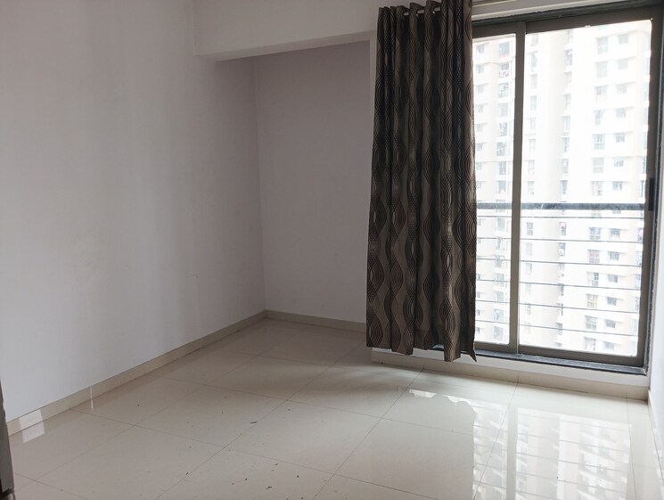 Room, runwal-eirene 2 Bedroom 568 Sq.Ft. Apartment In Balkum Pada Thane 9002925