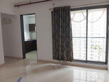 2 BHK Apartment For Rent in Runwal Eirene, Balkum Pada