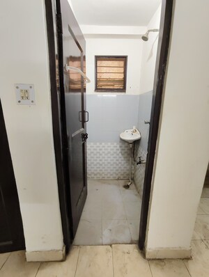 Bathroom in 1 BHK Apartment at Golf Links – for Sale