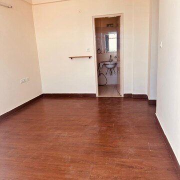 Room in 2 BHK Apartment at Maxworth Premier Urban, Chander Nagar – for Rent