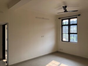 Room in 2 BHK Apartment at DDA Rosewood Apartments, Vasant Kunj – for Sale