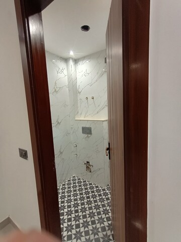 Bathroom in 3 BHK Builder Floor at Mahavir Enclave 1 – for Sale