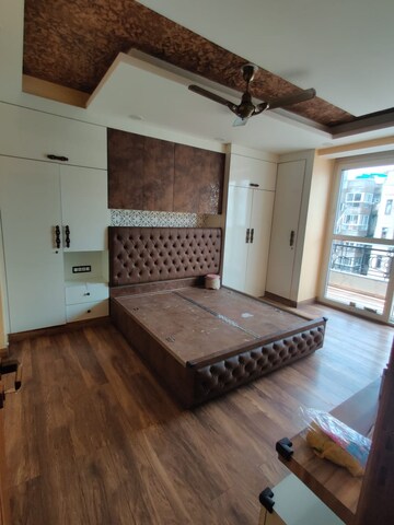 Room in 4 BHK Apartment at Sector 19 Dwarka – for Rent