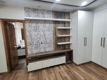 Furnished Amenities in 4 BHK Apartment at Sector 19 Dwarka – for Rent