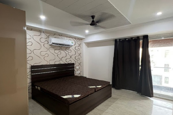 2 BHK Apartment For Rent in Ardee Mall