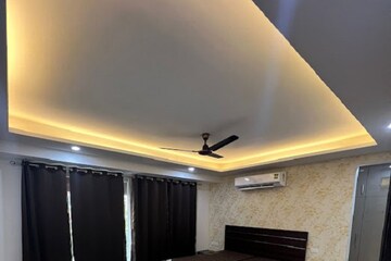 Furnished Amenities in 2 BHK Apartment at Ardee Mall, Sector 52 – for Rent