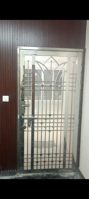  3 BHK Apartment at Sector 19b Dwarka – for Rent