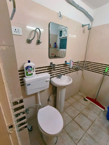 Team Area in 2 BHK Apartment at Shree Vardhman Green Court, Sector 90 – for Sale