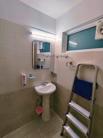 Team Area in 2 BHK Apartment at Shree Vardhman Green Court, Sector 90 – for Sale