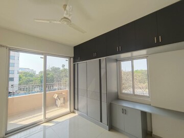 Room in 3 BHK Apartment at Raheja Vistas, Nacharam – for Rent