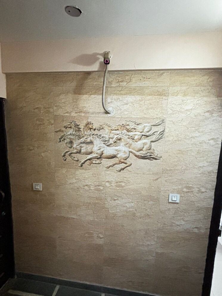 Room, surya-cghs 2 Bedroom 200 Sq.Yd. Builder Floor In Sector 43 Gurgaon 9003045