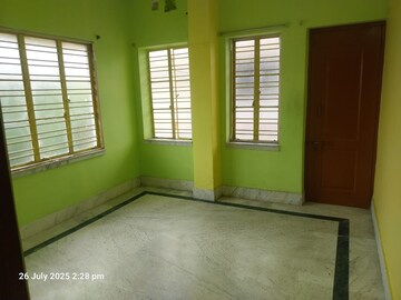 Room in 3 BHK Apartment at Barasat – for Sale