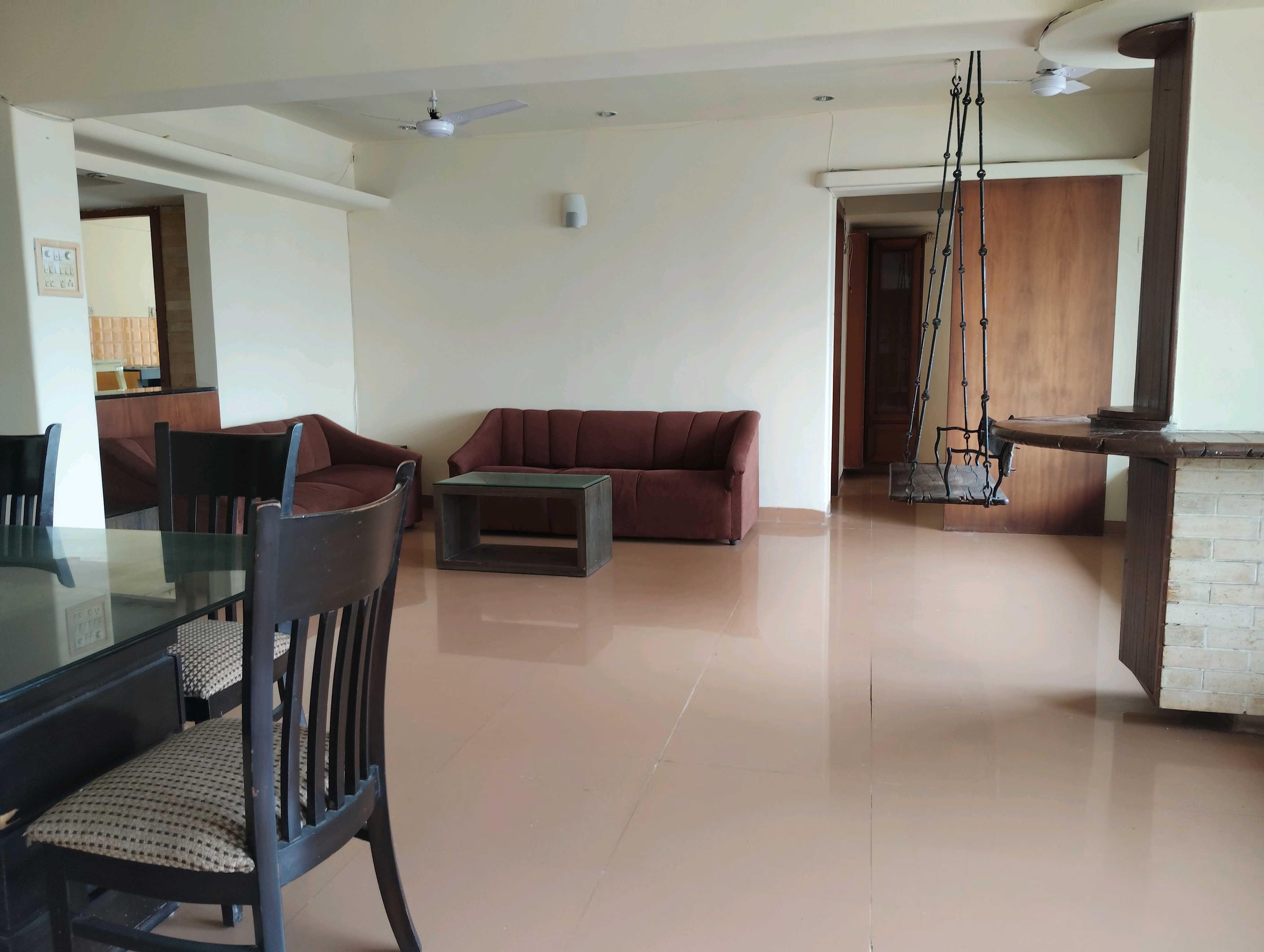 4 BHK + Servant Room Apartment For Rent in  4th Cross Lane , Lokhand