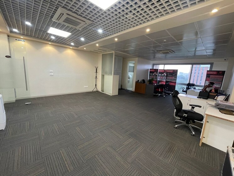 Parking, baner Commercial Office Space 890 Sq.Ft. In Baner Pune 9003136