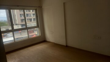 Room in 2 BHK Apartment at Oxford Riverside, Mundhwa – for Rent