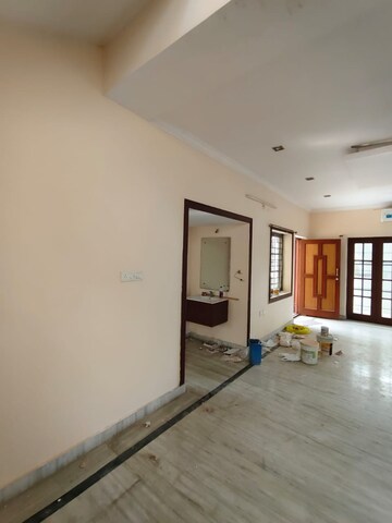 Room in 4 BHK Villa at Manikonda – for Rent