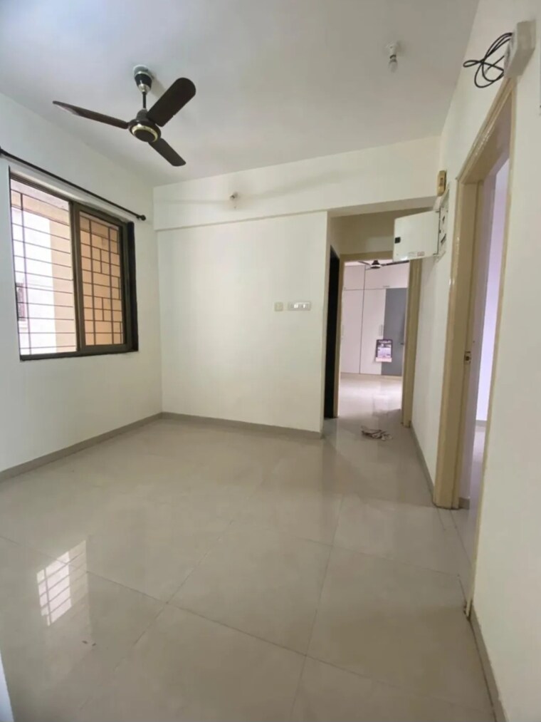 Room, neelkanth-palms 2.5 Bedroom 826 Sq.Ft. Apartment In Kapur Bawdi Thane 9003174