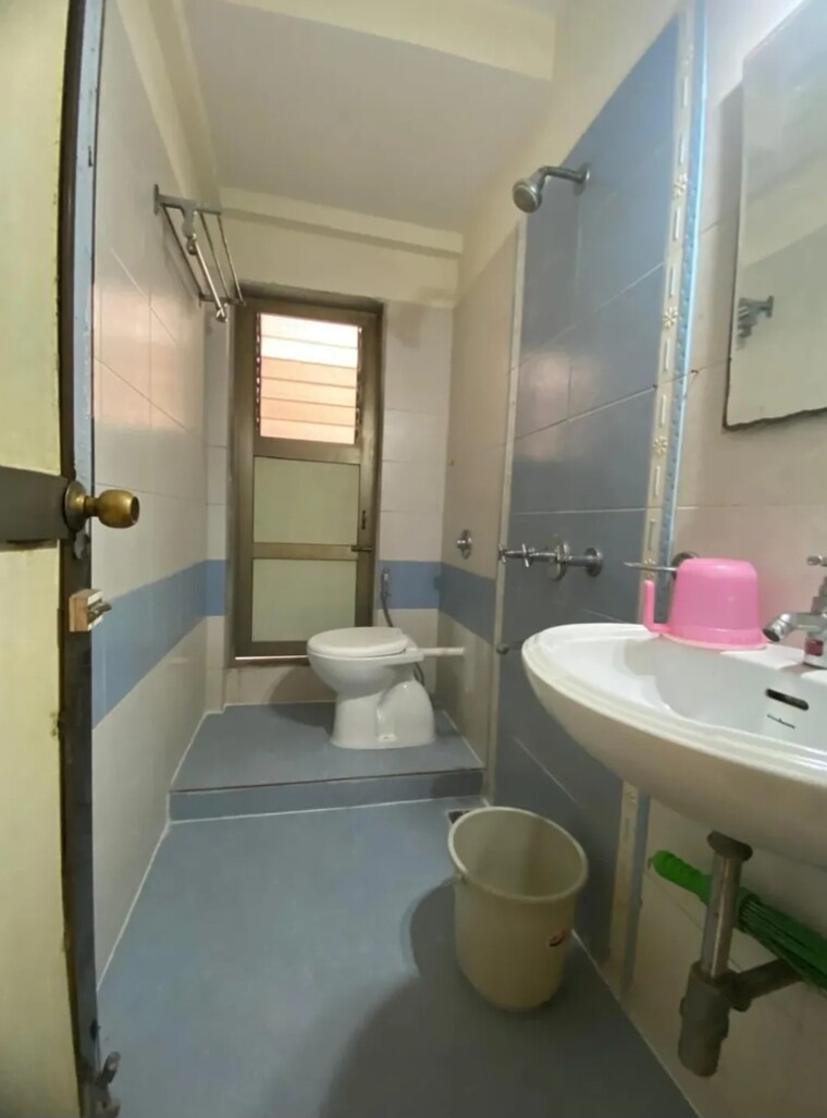 Attached Bathroom, neelkanth-palms 2.5 Bedroom 826 Sq.Ft. Apartment In Kapur Bawdi Thane 9003174