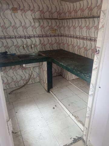 Balcony in 2 BHK Apartment at RWA Pocket R Dilshad Garden, Dilshad Garden – for Rent
