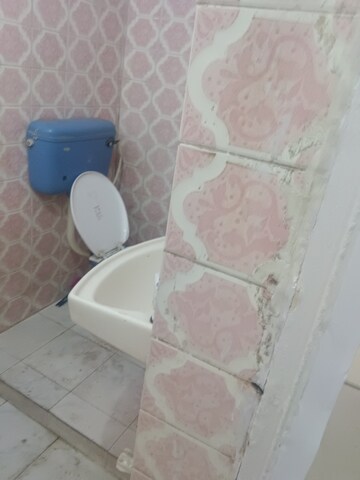 Bathroom in 2 BHK Apartment at RWA Pocket R Dilshad Garden, Dilshad Garden – for Rent