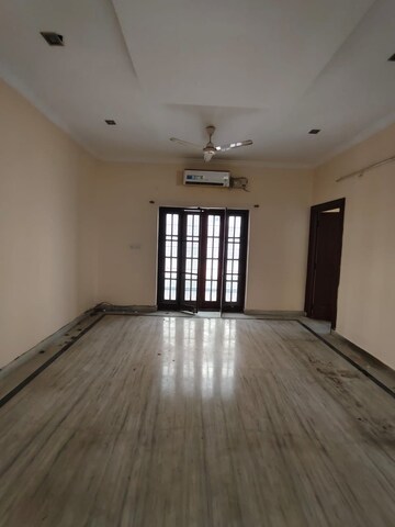 Room in 4 BHK Villa at Manikonda – for Rent