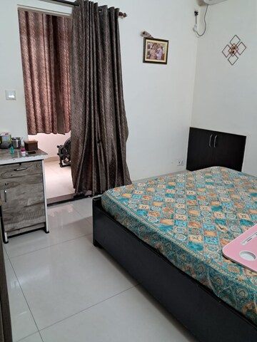 Bedroom in 3 BHK Apartment at Sector 5 Dwarka – for Rent