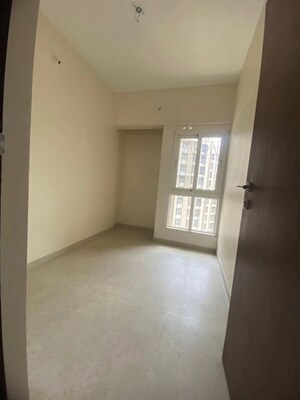Room in 2 BHK Apartment at Dosti West County Phase 4 Dosti Pine, Balkum Pada – for Sale