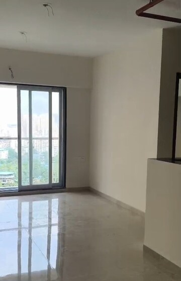 Room in 2 BHK Apartment at Mahavir Square, Manpada – for Rent