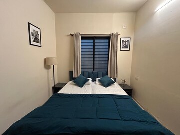 Bedroom in 1 BHK Builder Floor at Mg Road – for Rent