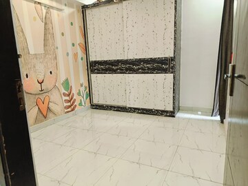 Room in 3 BHK Apartment at Casa Woodstock, Sector 16c Greater Noida – for Rent