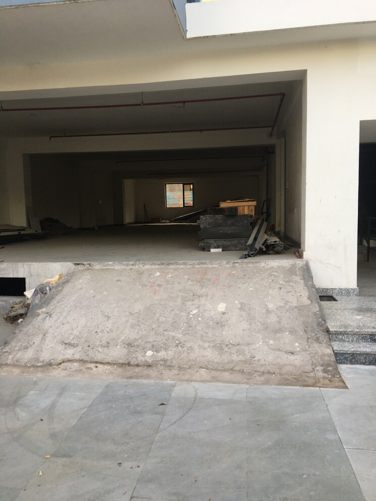 undefined, sector 65 Commercial Office Space in IT/SEZ 5000 Sq.Ft. In Sector 65 Noida 9003260